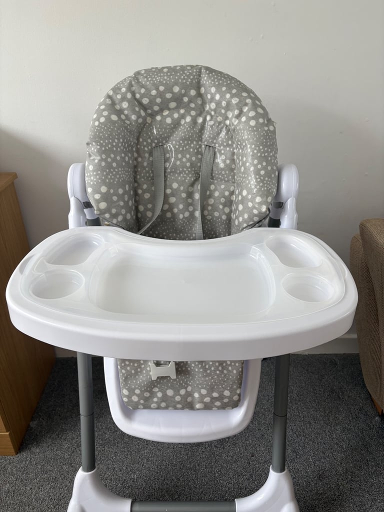 image for Mamas and papas snax high chair feeding chair excellent condition 
