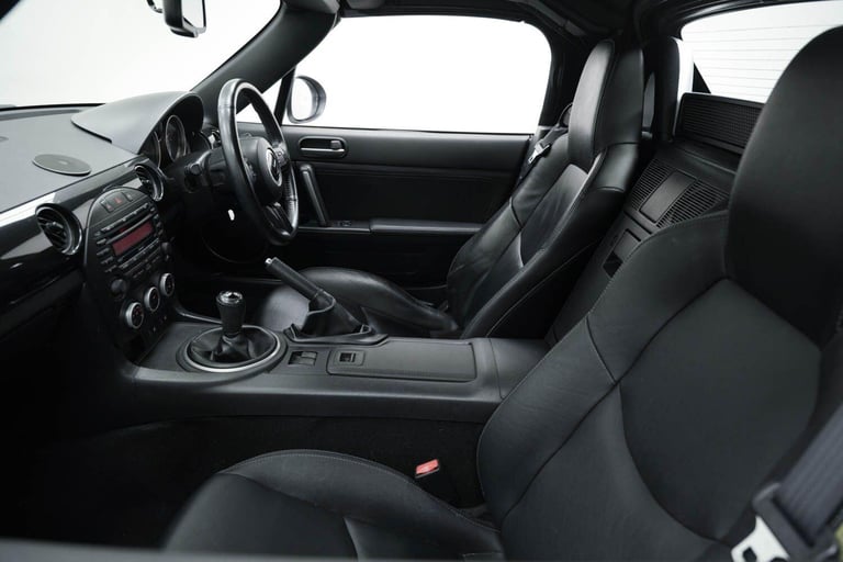 2014 Mazda MX-5 2.0i Sport Tech 2dr CONVERTIBLE PETROL Manual