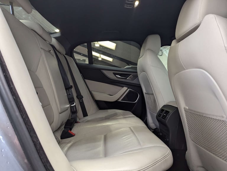 2020 Jaguar XE 2.0d R-Dynamic S 4dr Auto SALOON DIESEL Automatic