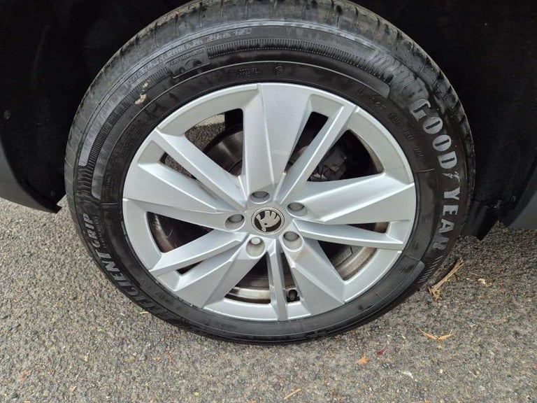 2024 Skoda Karoq 1.5 TSI SE Drive 5dr DSG ESTATE PETROL Automatic