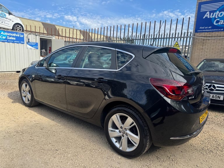 2013 Vauxhall Astra 1.4 16v SRi Euro 5 5dr HATCHBACK Petrol Manual