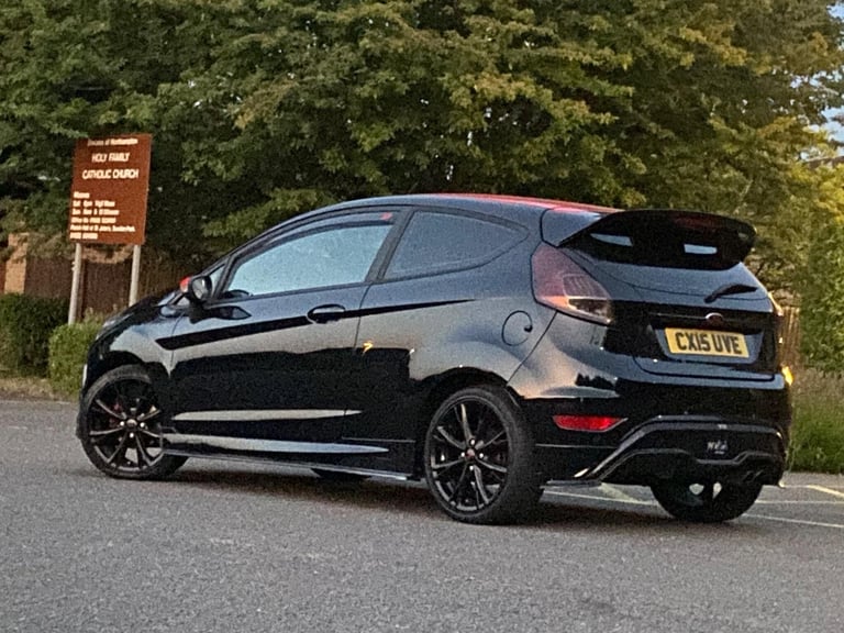 2015 Ford Fiesta 1.0T EcoBoost Zetec S Black Edition Euro 5 (s/s) 3dr HATCHBACK Petrol Manual