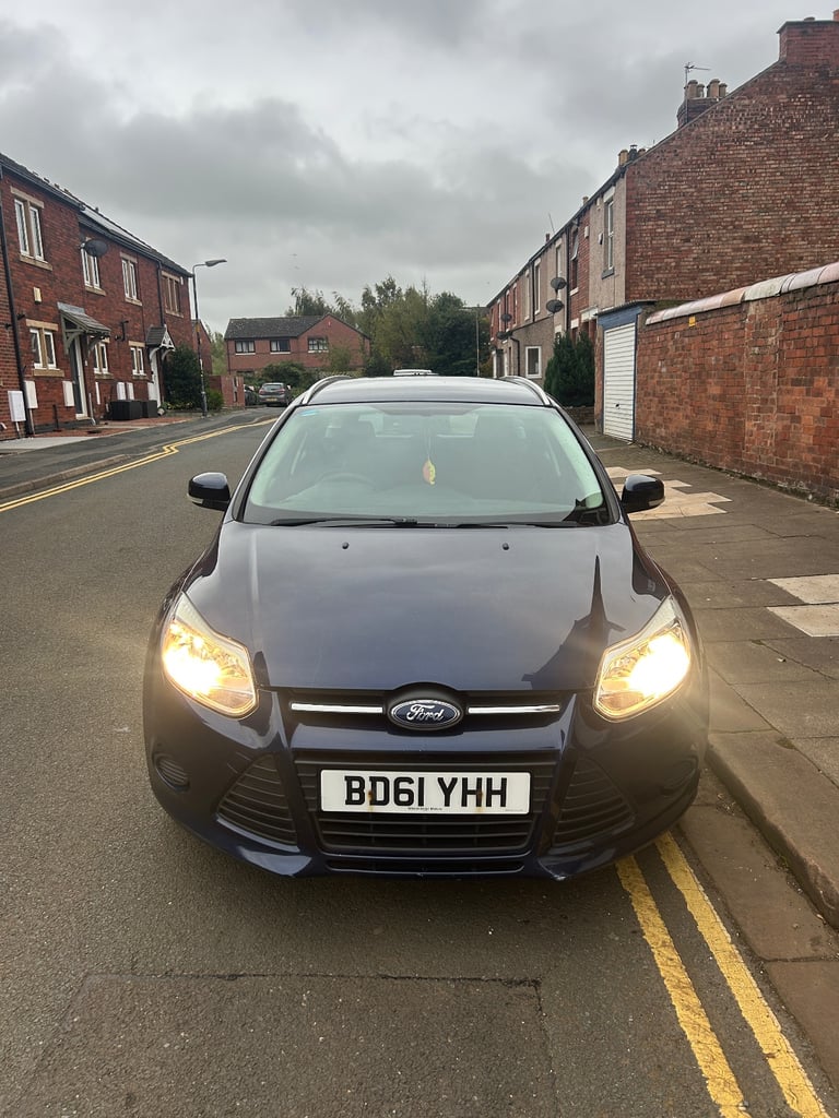 image for Ford, FOCUS, Estate, 2012, Manual, 1560 (cc), 5 doors