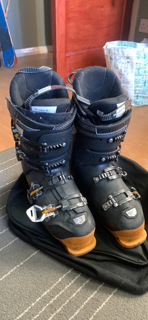 Salomon Ski boots & boot bag