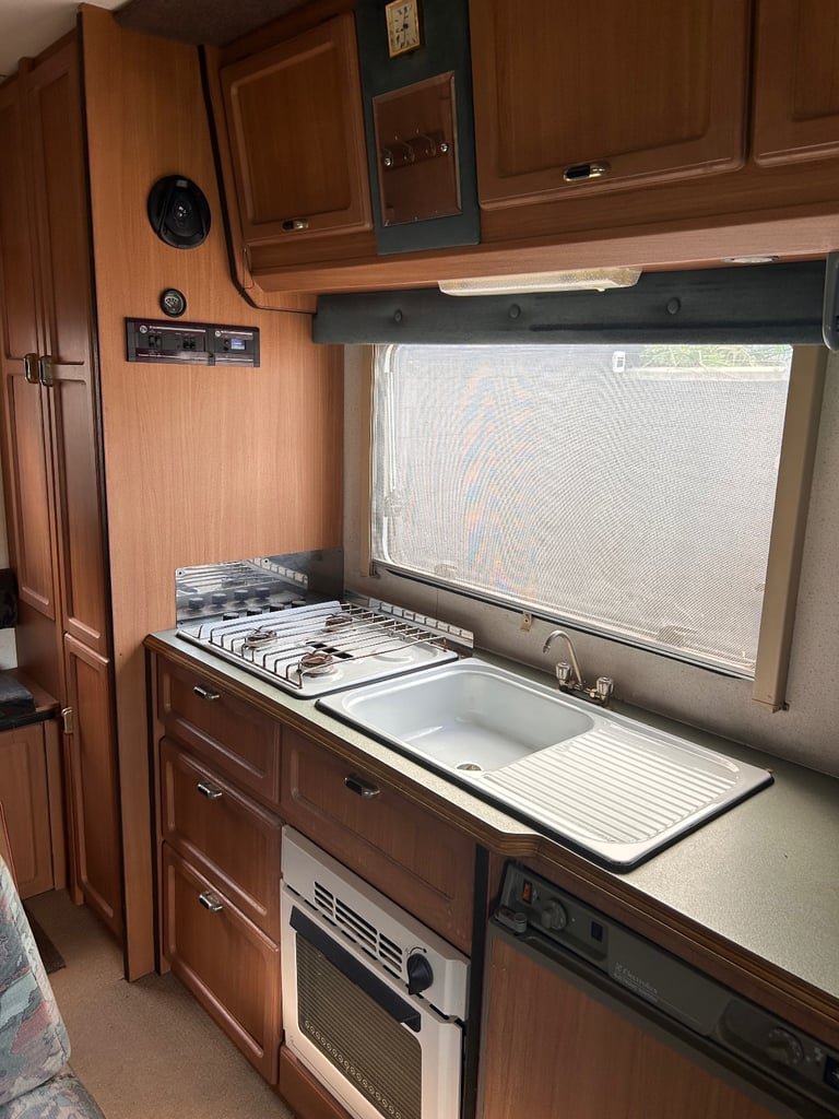 Peugeot, BOXER 320 MWB, 1994, 2446 (cc)