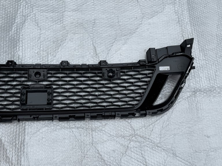 Land Rover Discovery Sport L550 Front Bumper Grill LK72-17F791-F Genuine.