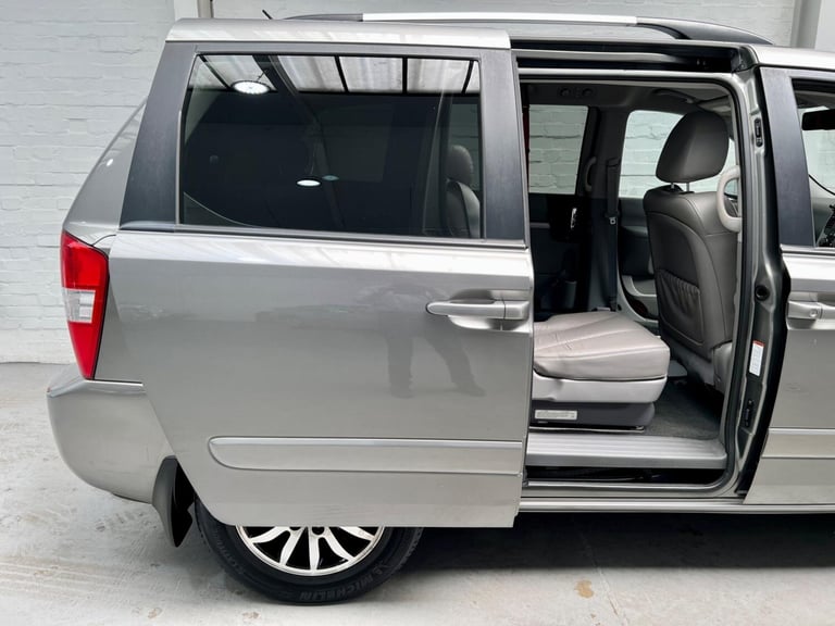 2010 Kia Sedona 2.2 CRDi 3 5dr MPV Diesel Manual