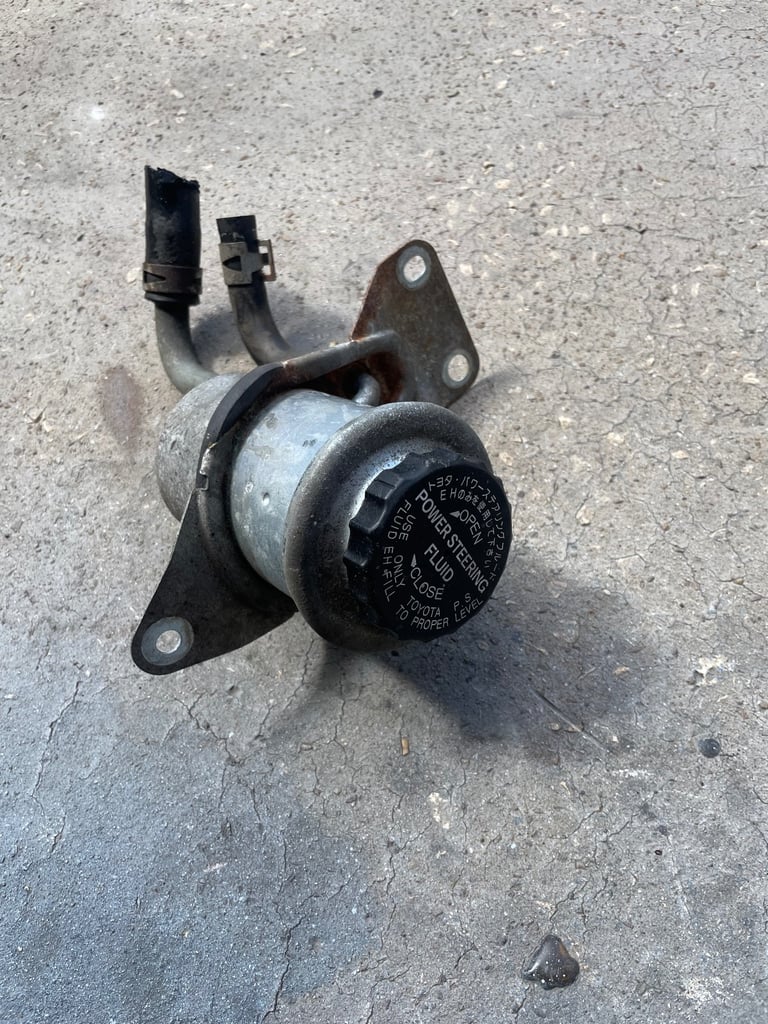 MR2 MK2 Power steering fluid reservoir 