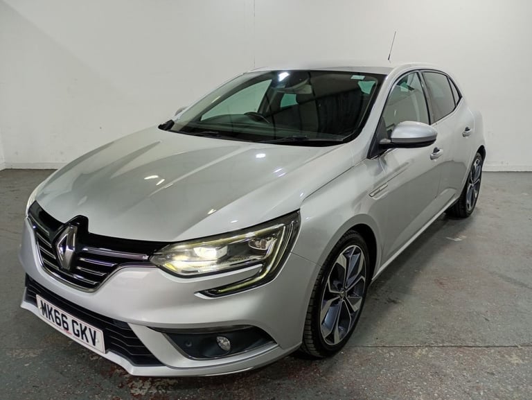 2016 Renault Megane 1.6 dCi Signature Nav Hatchback 5dr Diesel Manual Euro 6 (s/s) (130 ps) Hatch...
