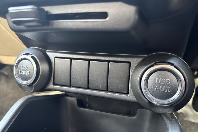 2021 Suzuki Ignis 92905 Hatchback Petrol Manual