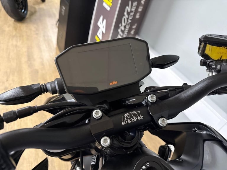 2020 KTM Duke DUKE 19 black Manual