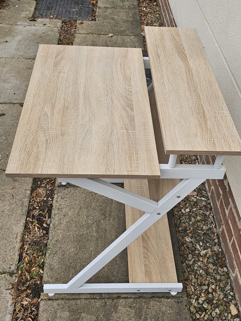 Modern desk