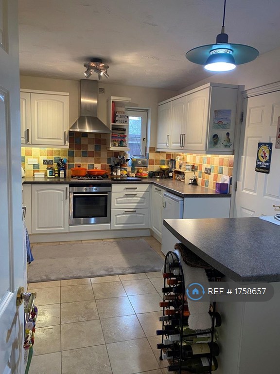 4 bedroom house in Horn Lane, Stony Stratford, Milton Keynes, MK11 (4 bed) (#1758657)