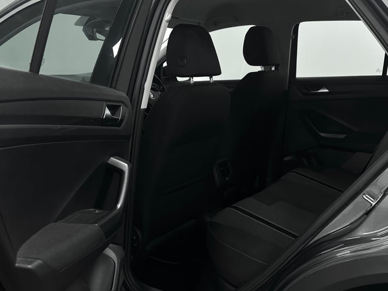 2018 Volkswagen T-Roc SE 1.6 TDI SE ( 115 bhp ) HATCHBACK Diesel Manual