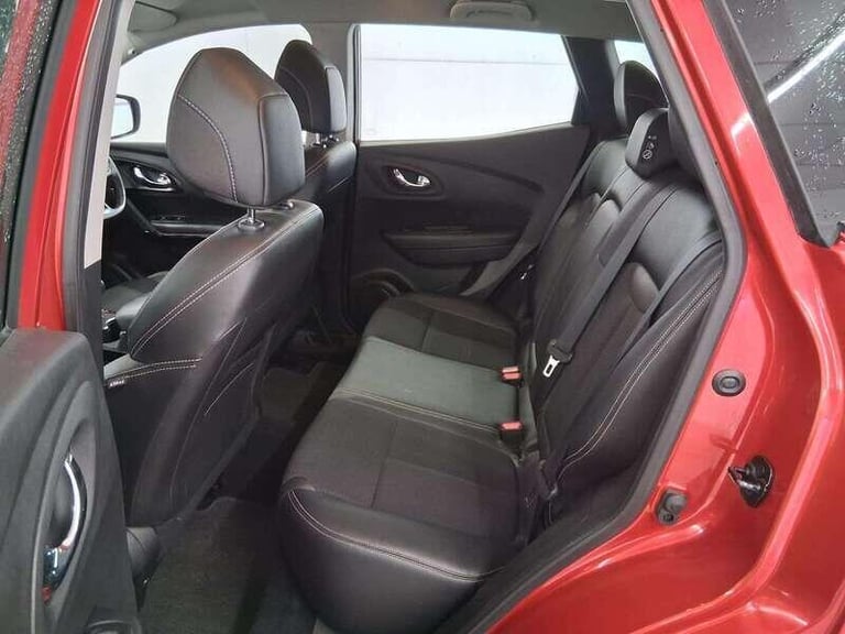  Renault Kadjar 1.3 TCe Dynamique S Nav SUV 5dr Petrol Manual