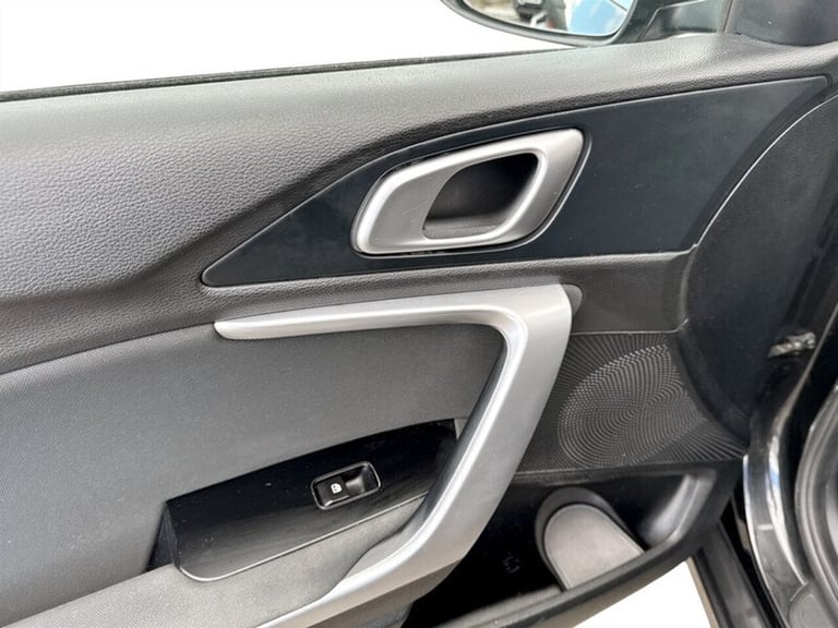 2023 Kia Ceed 1.5T GDi ISG 2 5dr HATCHBACK PETROL Manual