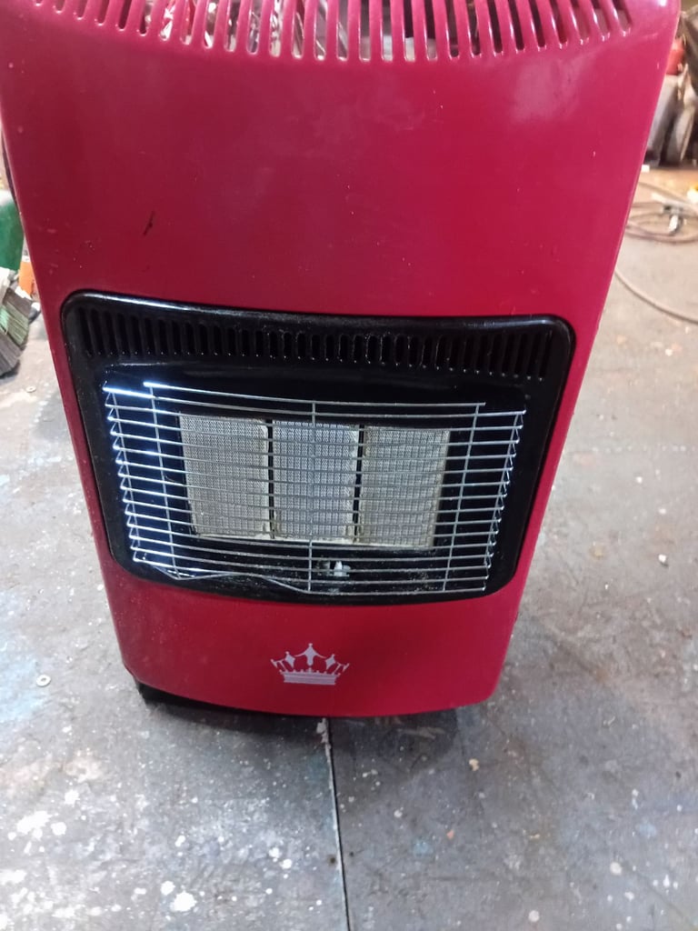 image for NEW SERK GAS HEATER only used 2/3 times WITH FULL BOTT OF GAS