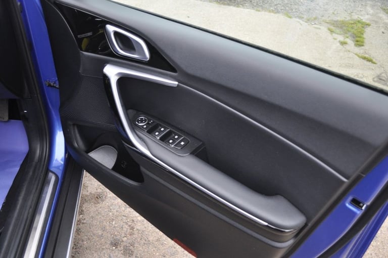 2022 Kia XCeed 1.0T GDi ISG Connect 5dr HATCHBACK PETROL Manual