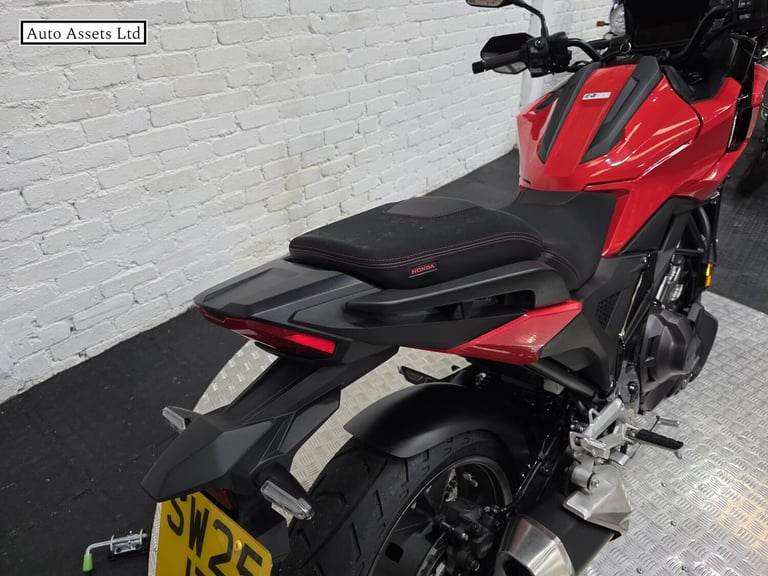 2025 Honda NC750X 750 Adventure Petrol DCT Euro 5 (58 ps) Adventure Petrol Automatic