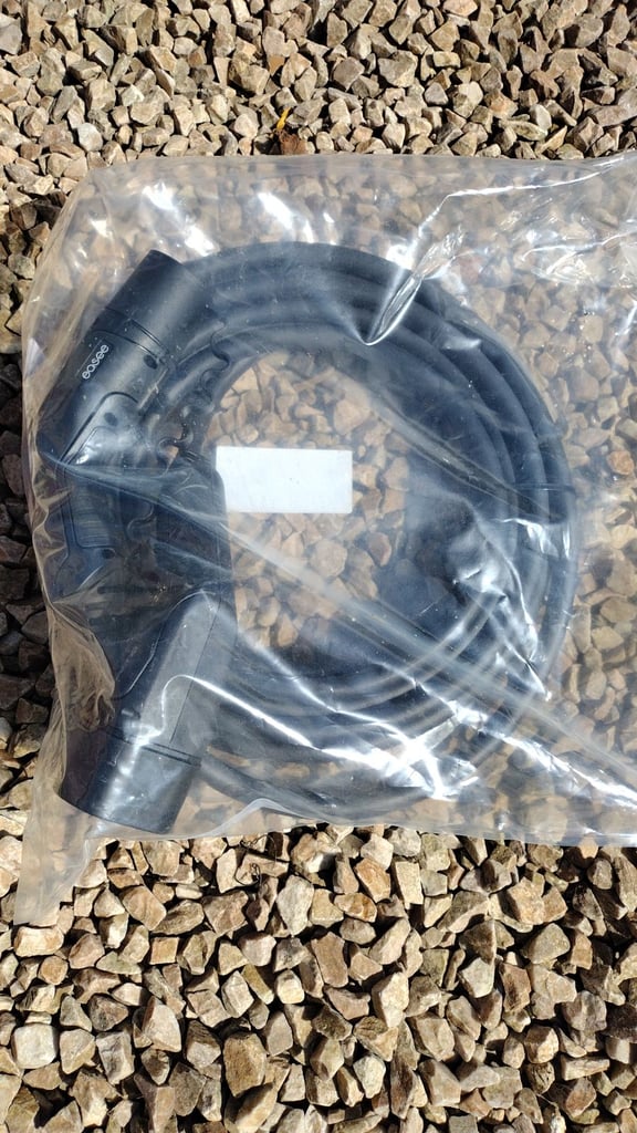 EV charger cable 7.5m 32A