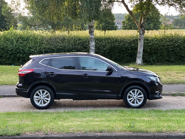 2014 Nissan Qashqai 1.2 DiG-T Acenta Premium 5dr HATCHBACK Petrol Manual