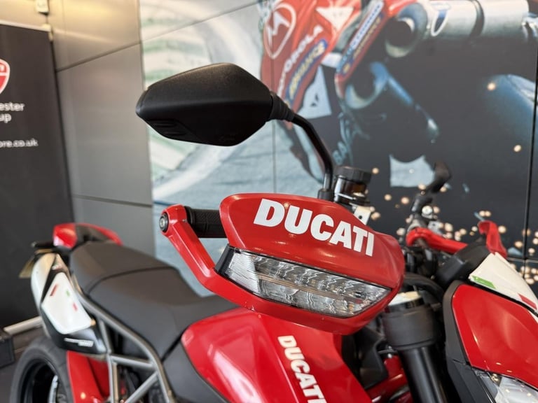 DUCATI HYPERMOTARD 950