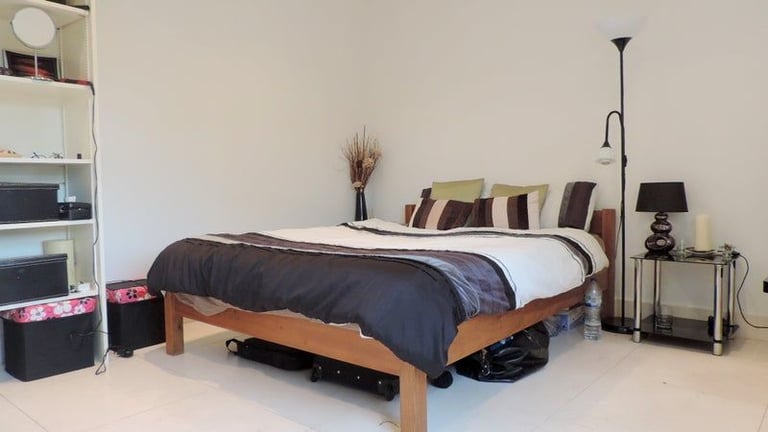 Lovely Room ☀️ Ready to Move ✅