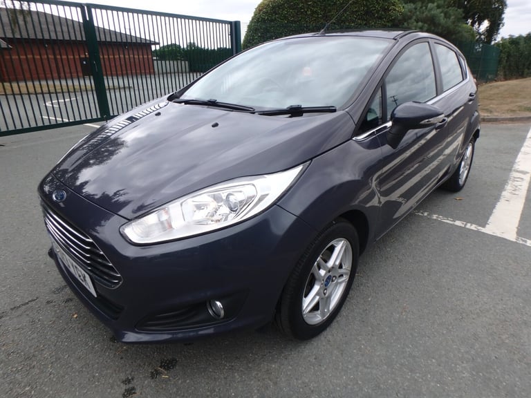 2013 Ford Fiesta 1.25 82 Zetec 5dr...All 13 Service Stamps in the Book HATCHBACK Petrol Manual