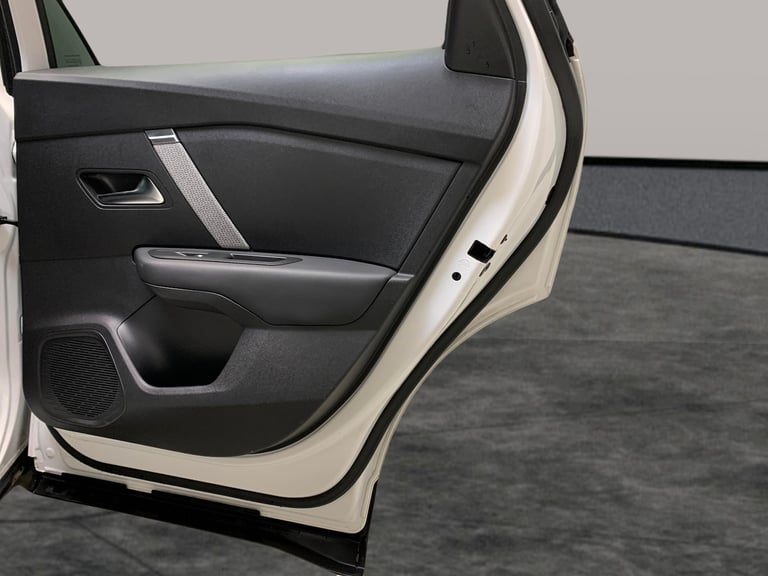 2023 Citroen C4 1.2 PureTech Shine Fastback 4dr Petrol EAT8 Euro 6 (s/s) (130 ps) - NAV - B Suv P...