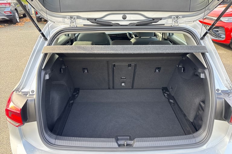 2021 Volkswagen Golf 2.0 TDI Life 5dr DSG HATCHBACK DIESEL Automatic