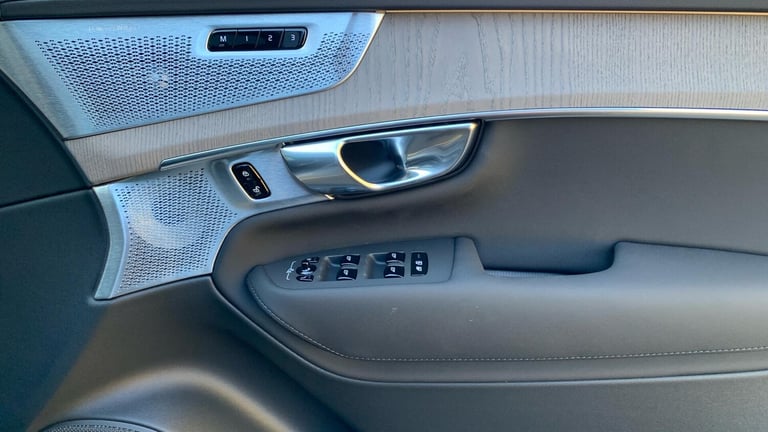 2025 Volvo XC90 2.0 B5 MHEV Ultra Bright SUV 5dr Petrol Hybrid Auto 4WD Euro 6 (s/s) (250 p ESTAT...