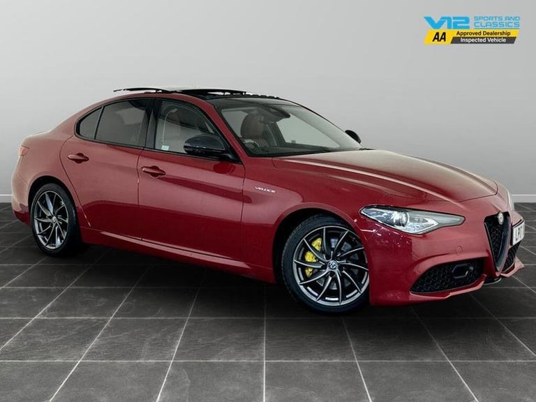 image for 2017 Alfa Romeo Giulia 2.0 TB 280 Veloce 4dr Auto SALOON PETROL Automatic