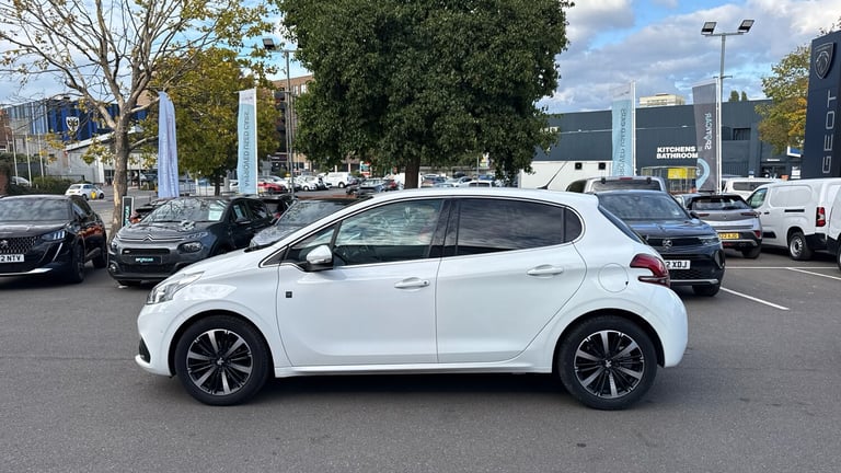 2019 Peugeot 208 1.2 PureTech Tech Edition Hatchback 5dr Petrol Manual Euro 6 (s/s) (82 ps) Hatch...