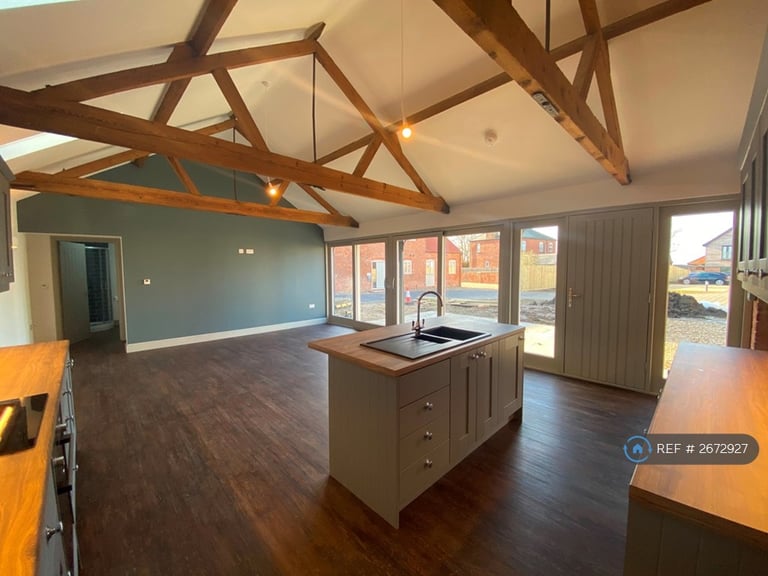 2 bedroom house in West Hill Court, Walcott, Lincoln, LN4 (2 bed) (#2672927)