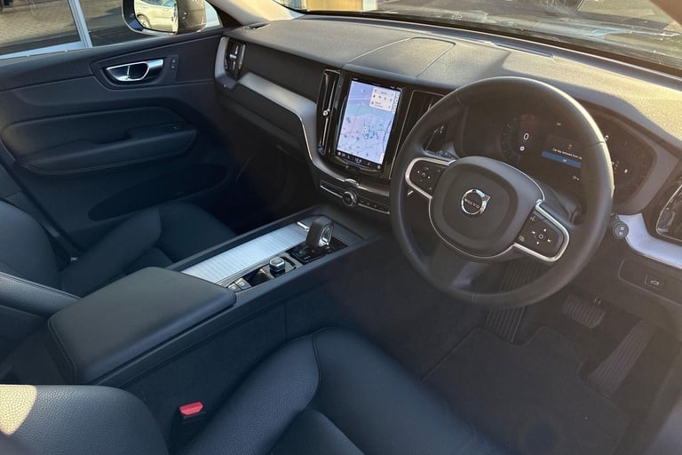 2022 Volvo XC60 2.0 B5 MHEV Core SUV 5dr Petrol Hybrid Auto AWD Euro 6 (s/s) (250 ps) ESTATE Petr...