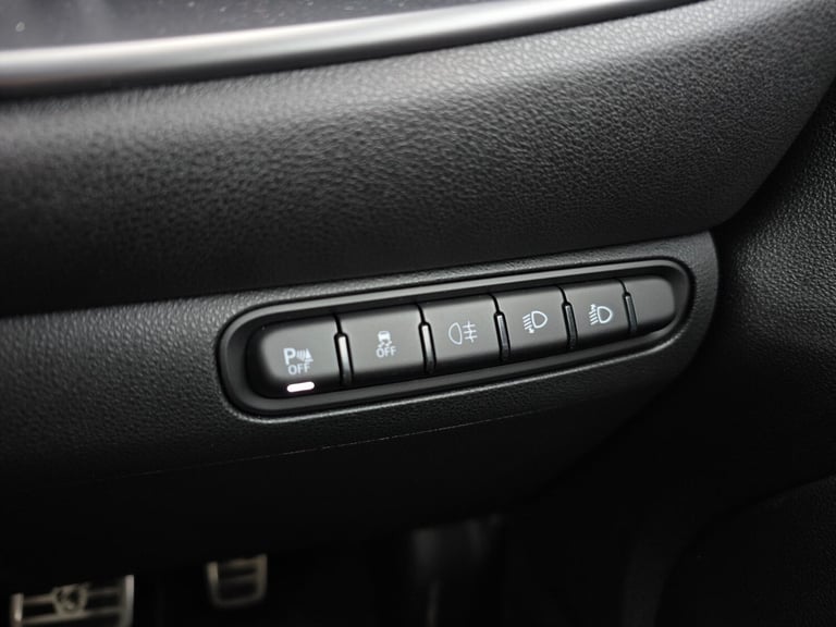 2024 Abarth 500 114kW Turismo 42.2kWh 3dr Auto Hatchback Electric Automatic