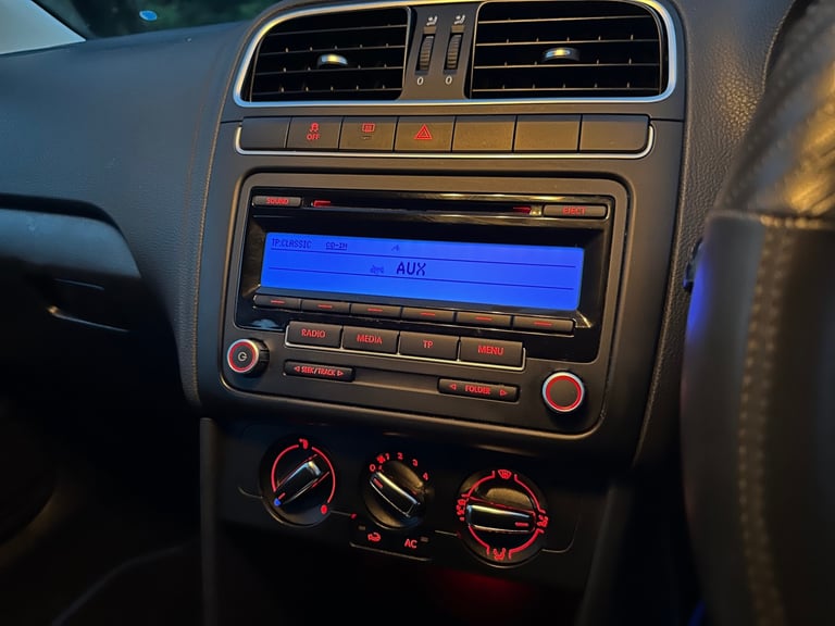 2011 Volkswagen Polo 1.4 SE 5dr DSG HATCHBACK Petrol Automatic