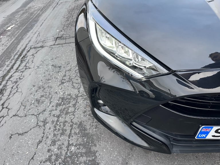 2022 Toyota Yaris 1.5 Hybrid Design 5dr CVT HATCHBACK Petrol/Electric Hybrid Automatic