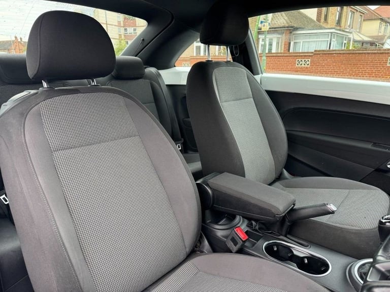 2015 Volkswagen Beetle 2.0 TDI 150 Design 3dr HATCHBACK DIESEL Manual