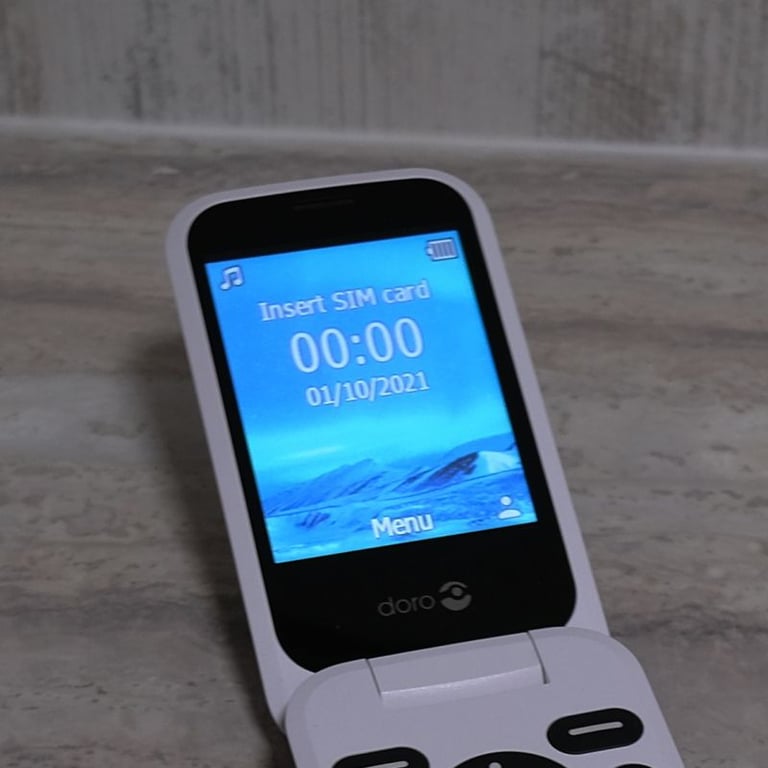 DORO 6880 4G Flip Phone