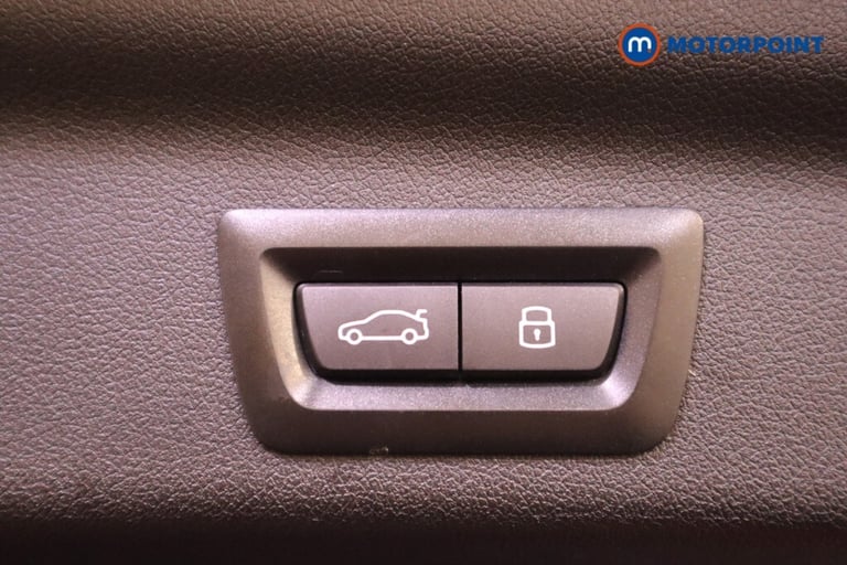 2023 BMW X1 xDrive 25e xLine 5dr [Tech Plus Pk] Step Auto SUV Hybrid Automatic