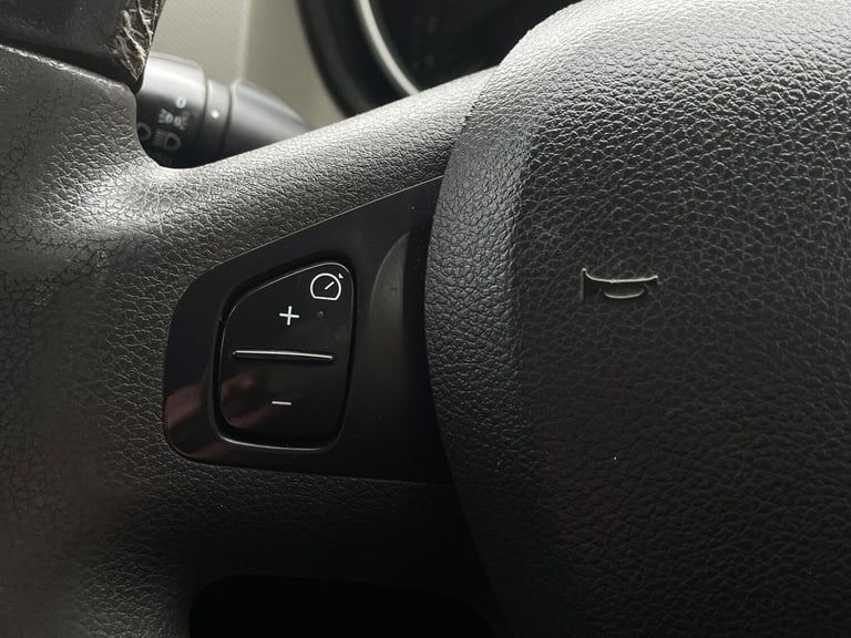 2015 Renault Trafic 1.6 dCi 29 Sport Crew Van LWB Euro 5 5dr WINDOW VAN Diesel Manual