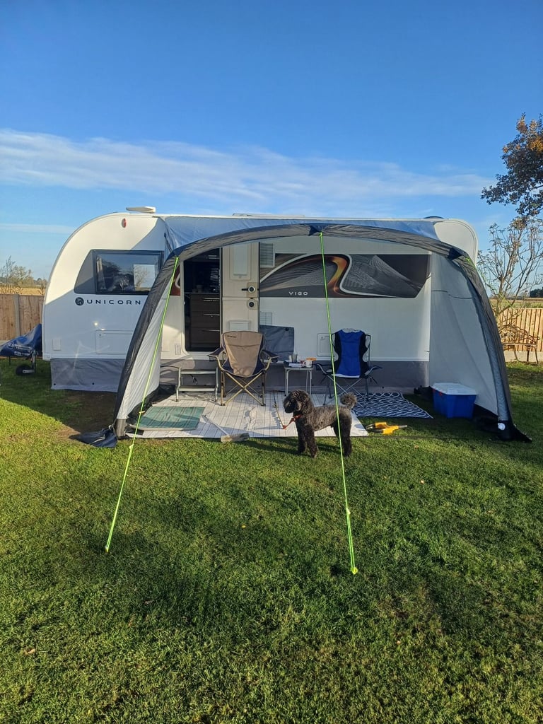 image for Berger blow up caravan sun canopy 