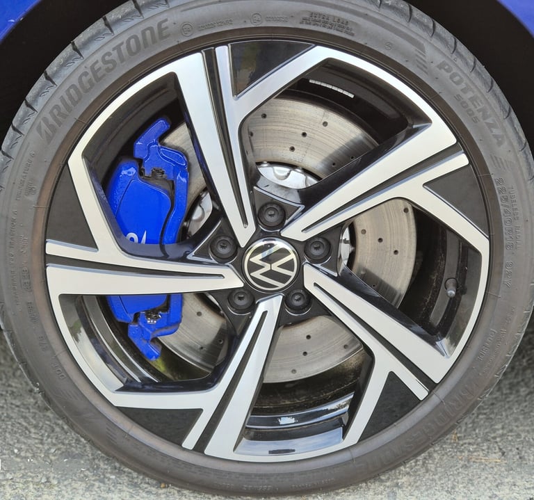 2024 Volkswagen Golf 2.0 TSI 320 R 4Motion 5dr DSG HATCHBACK Petrol Automatic