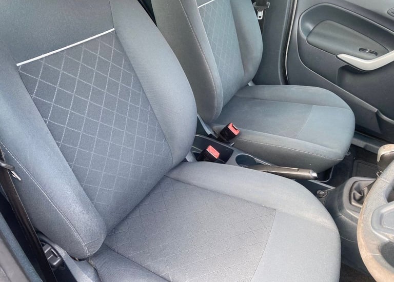 Ford, FIESTA, Hatchback, 2012, Manual, 1399 (cc), 5 doors