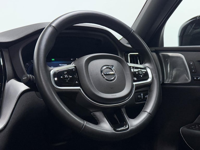 2021 Volvo XC60 R-Design Pro T8 AWD (390 hp) Auto ESTATE Petrol/Electric Hybrid Automatic