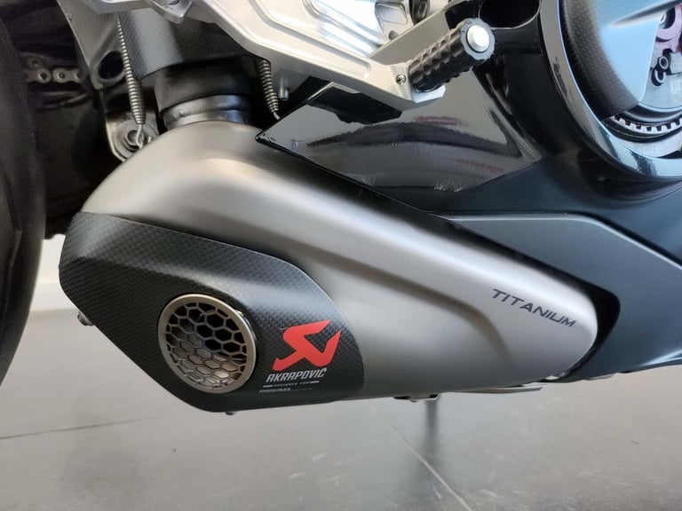 2021 Ducati Panigale V4 25th Anniversario 916 1,046 Miles