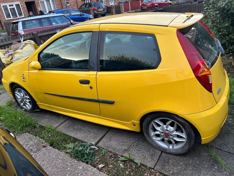 Fiat, PUNTO, Hatchback, 2002, Manual, 1747 (cc), 3 doors