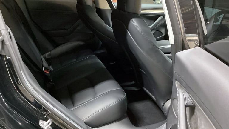 2021 Tesla Model 3 (Dual Motor) Long Range Saloon 4dr Electric Auto 4WDE (346 ps) Saloon ELECTRIC...