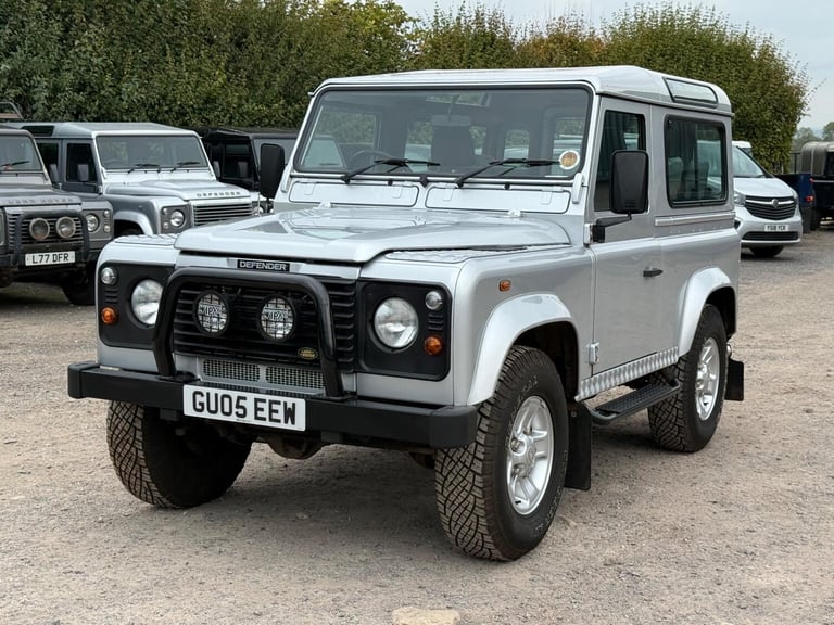 2005 Land Rover Defender 90 2.5 TD5 County Station Wagon 3dr (6 Seats) ESTATE Diesel Manual